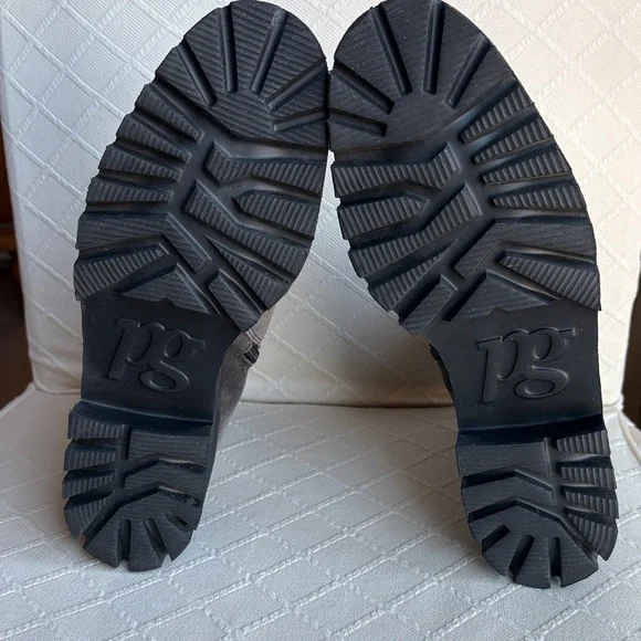 Paul Green Gray Suede Ankle Boots size 8 - Picture 3 of 7